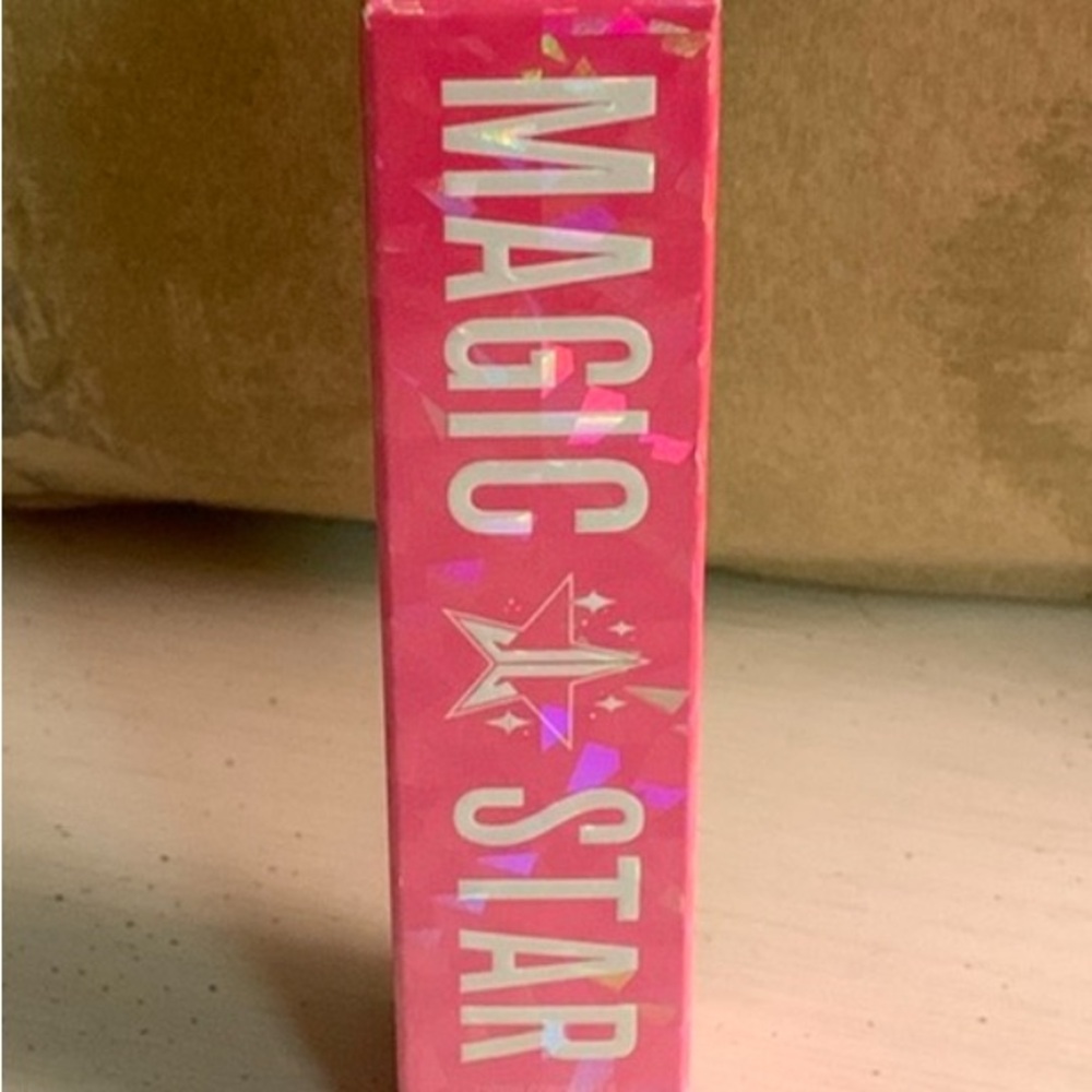 JEFFREE STAR LAVENDER CONCEALER!